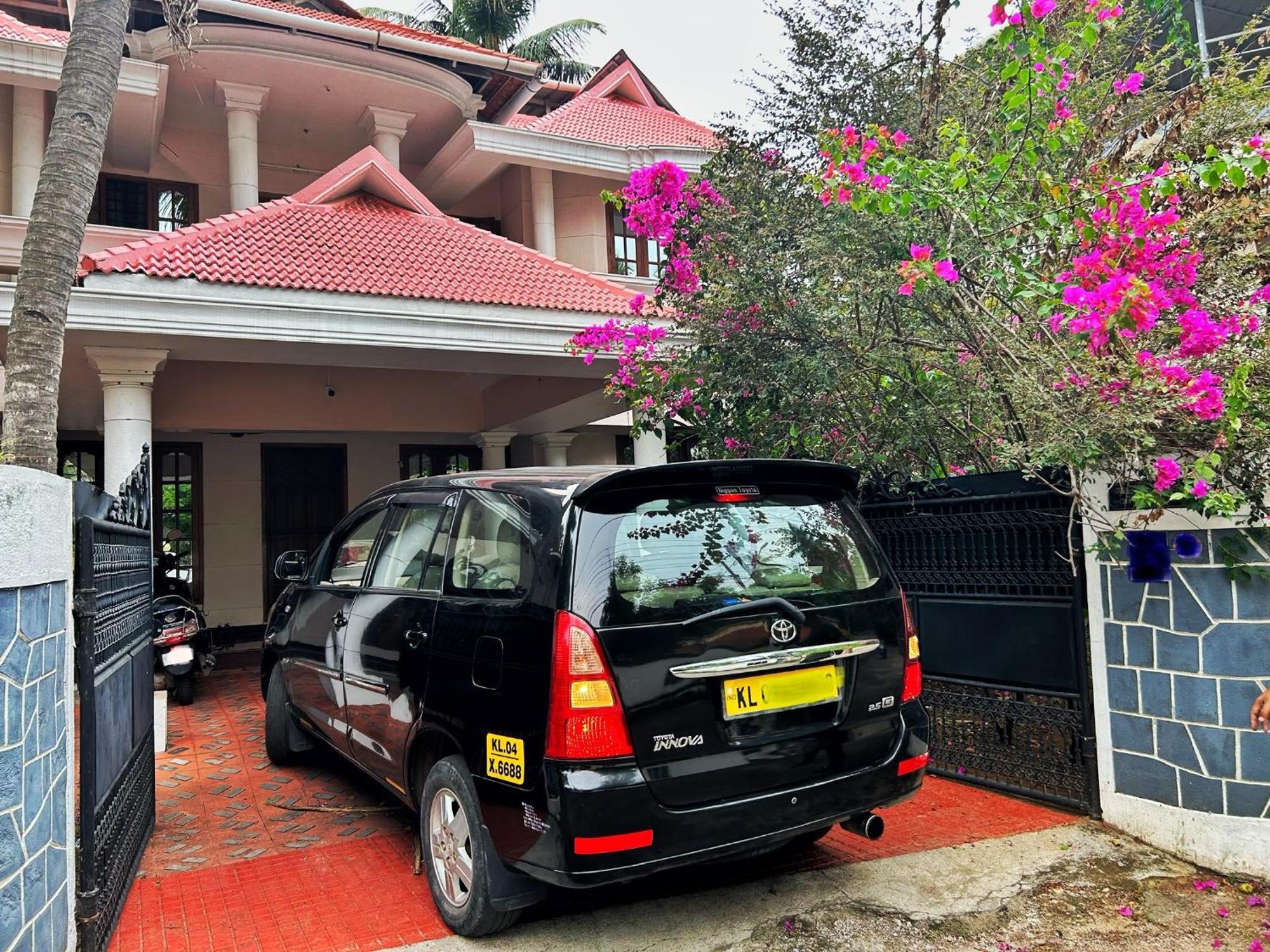 La Casa Trivandrum 4 Bhk Ac Luxury Villa At City Centre, Just 6 Kms To Airport & 5 Min Drive To Padmanabha Swamy Temple Thiruvananthapuram Εξωτερικό φωτογραφία