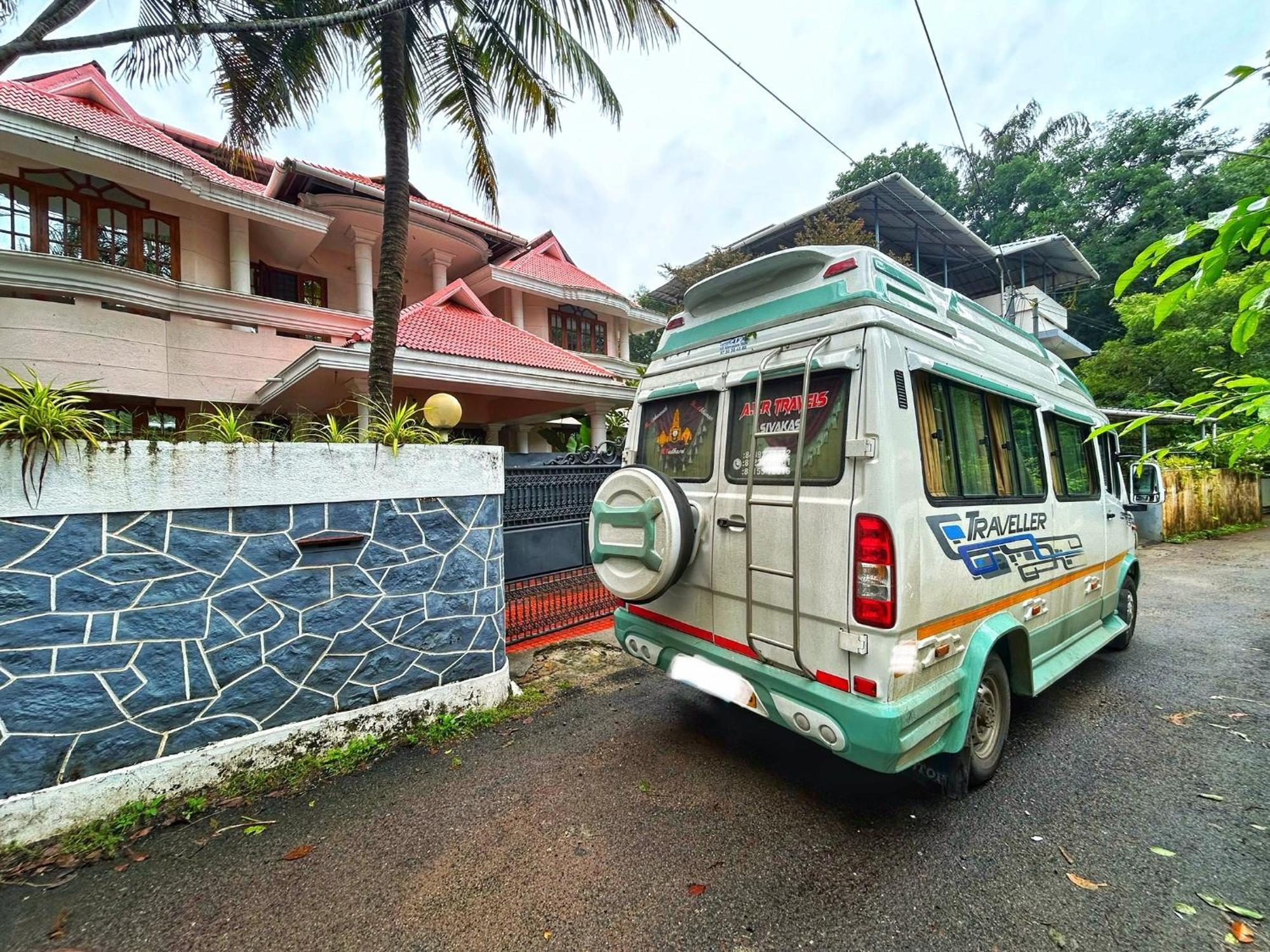 La Casa Trivandrum 4 Bhk Ac Luxury Villa At City Centre, Just 6 Kms To Airport & 5 Min Drive To Padmanabha Swamy Temple Thiruvananthapuram Εξωτερικό φωτογραφία